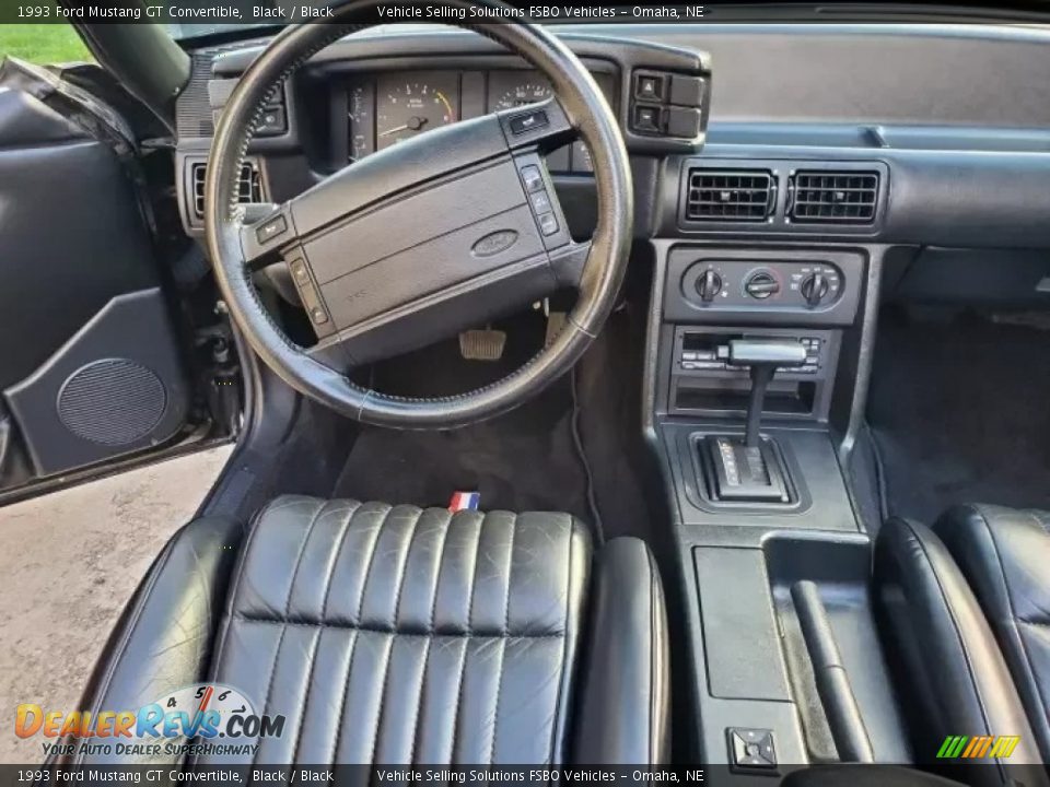 1993 Ford Mustang GT Convertible Black / Black Photo #24