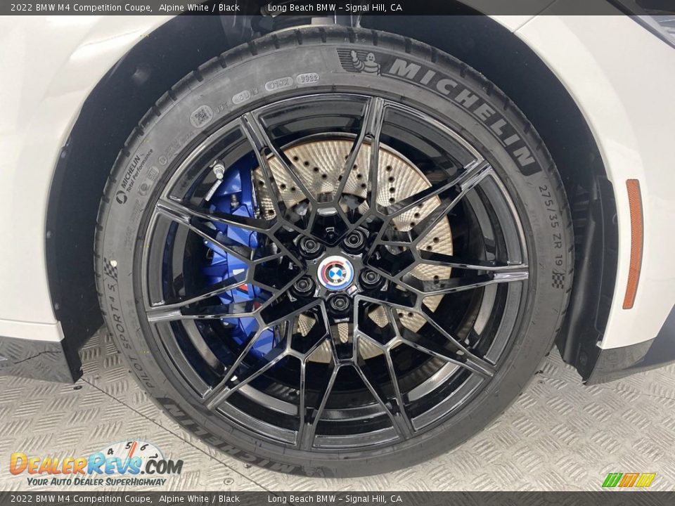 2022 BMW M4 Competition Coupe Wheel Photo #3