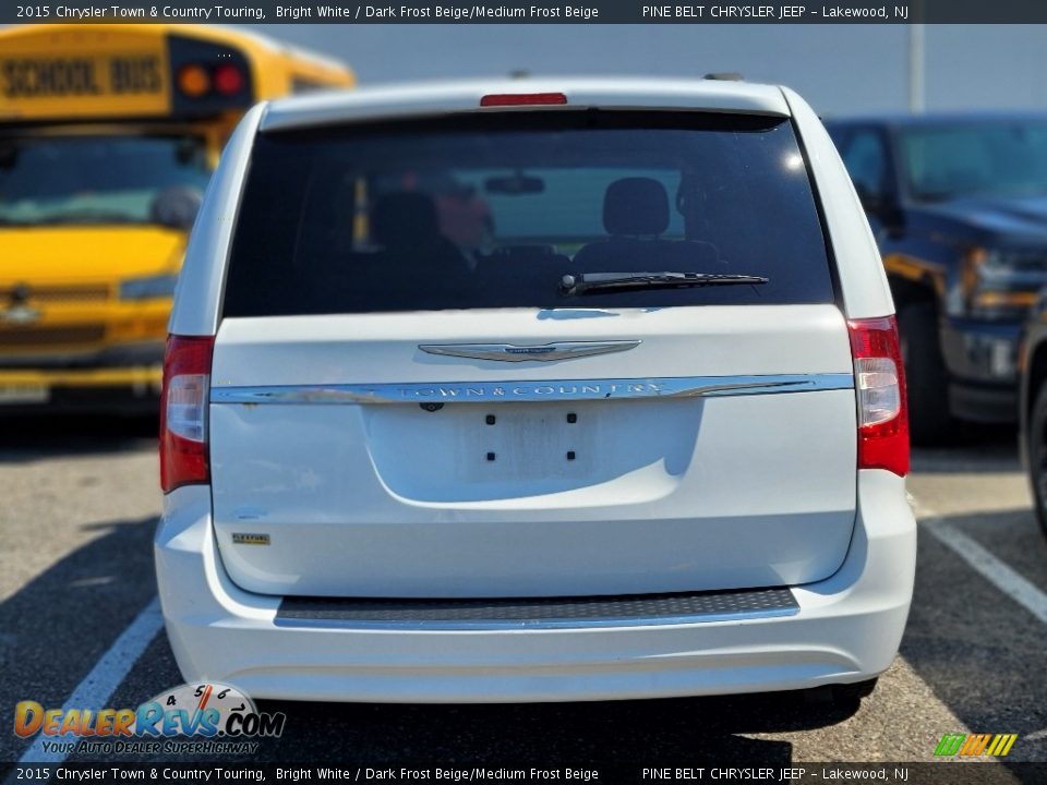 2015 Chrysler Town & Country Touring Bright White / Dark Frost Beige/Medium Frost Beige Photo #8
