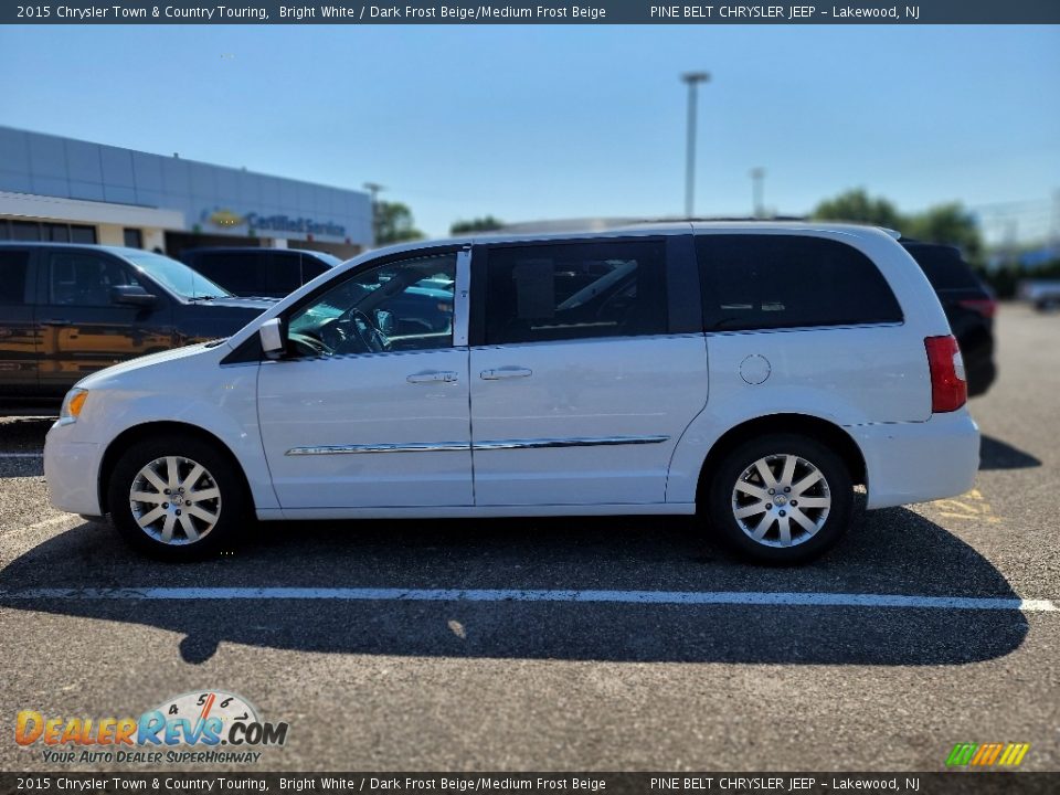 2015 Chrysler Town & Country Touring Bright White / Dark Frost Beige/Medium Frost Beige Photo #10