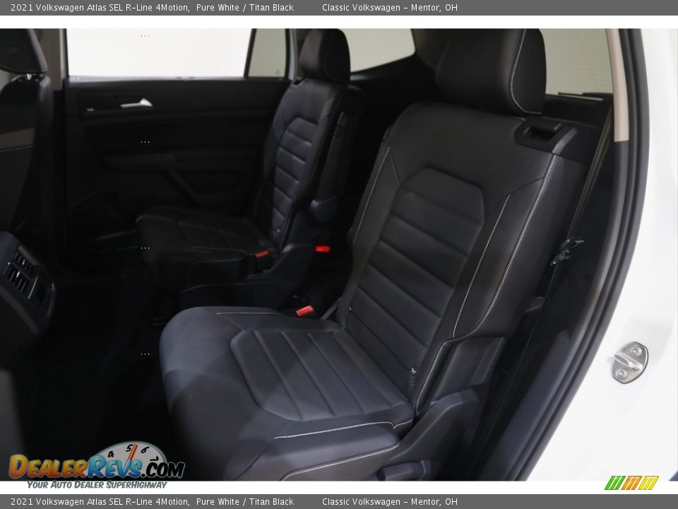 2021 Volkswagen Atlas SEL R-Line 4Motion Pure White / Titan Black Photo #16