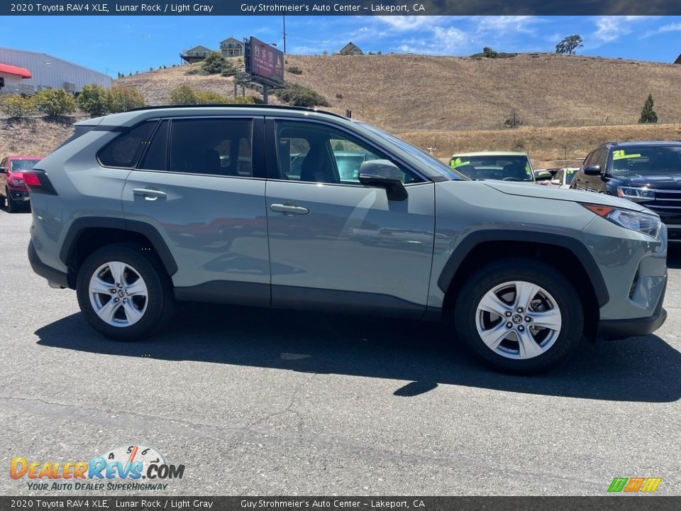 2020 Toyota RAV4 XLE Lunar Rock / Light Gray Photo #4