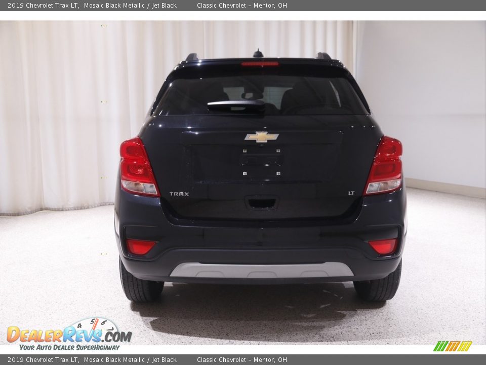 2019 Chevrolet Trax LT Mosaic Black Metallic / Jet Black Photo #17