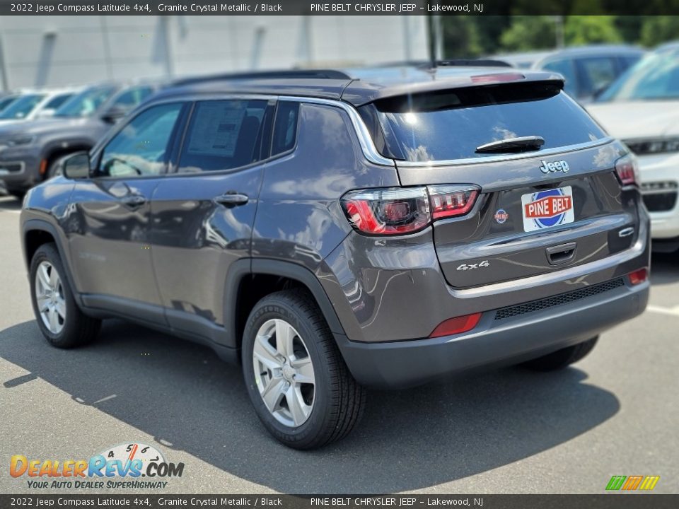 2022 Jeep Compass Latitude 4x4 Granite Crystal Metallic / Black Photo #4