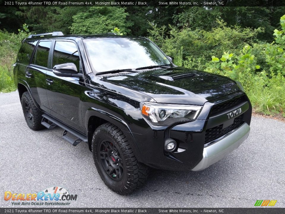 Front 3/4 View of 2021 Toyota 4Runner TRD Off Road Premium 4x4 Photo #4
