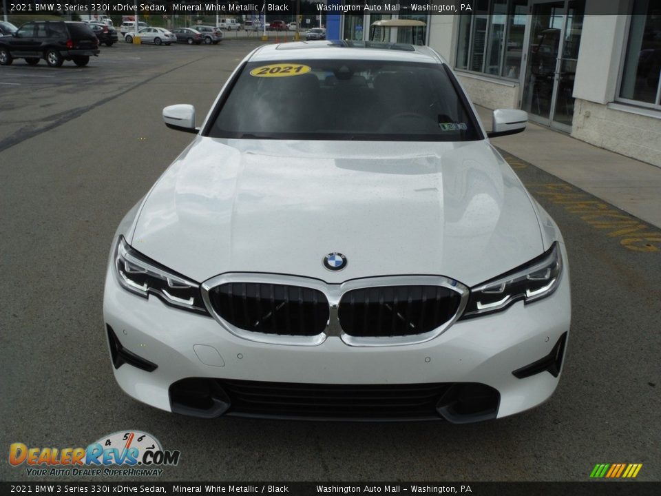 2021 BMW 3 Series 330i xDrive Sedan Mineral White Metallic / Black Photo #5