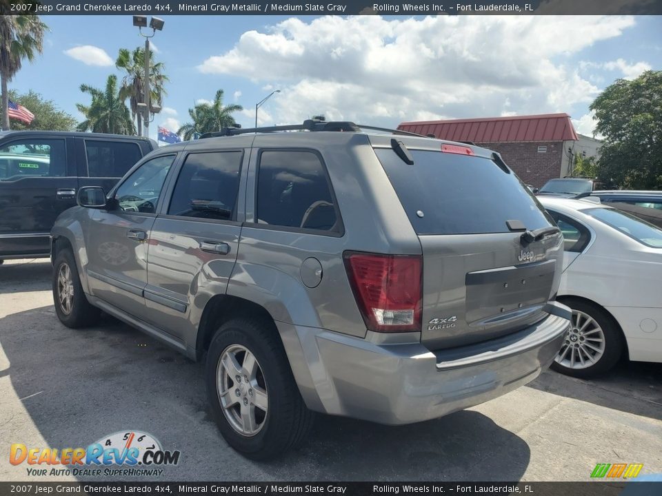 2007 Jeep Grand Cherokee Laredo 4x4 Mineral Gray Metallic / Medium Slate Gray Photo #3