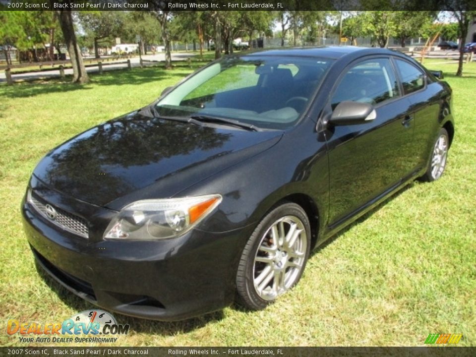 Front 3/4 View of 2007 Scion tC  Photo #12