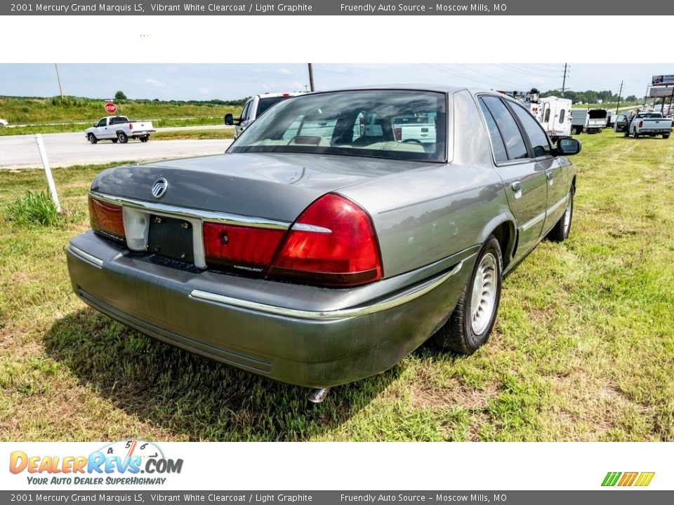 2001 Mercury Grand Marquis LS Vibrant White Clearcoat / Light Graphite Photo #4