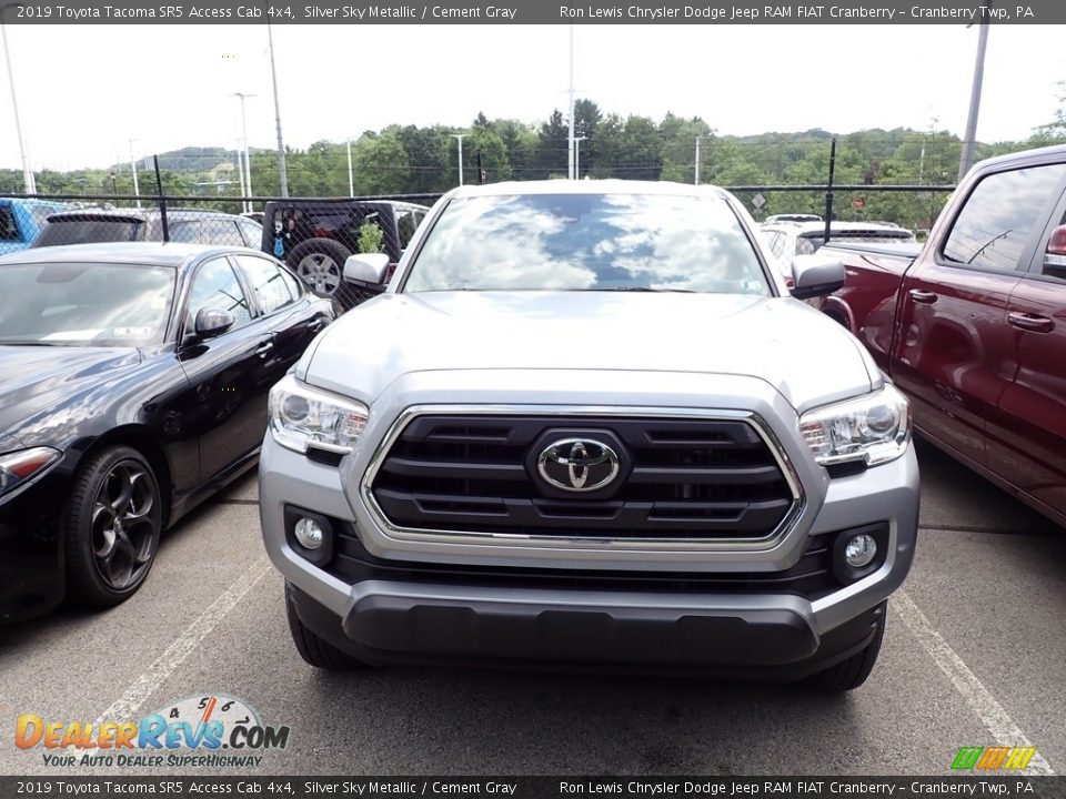 2019 Toyota Tacoma SR5 Access Cab 4x4 Silver Sky Metallic / Cement Gray Photo #2