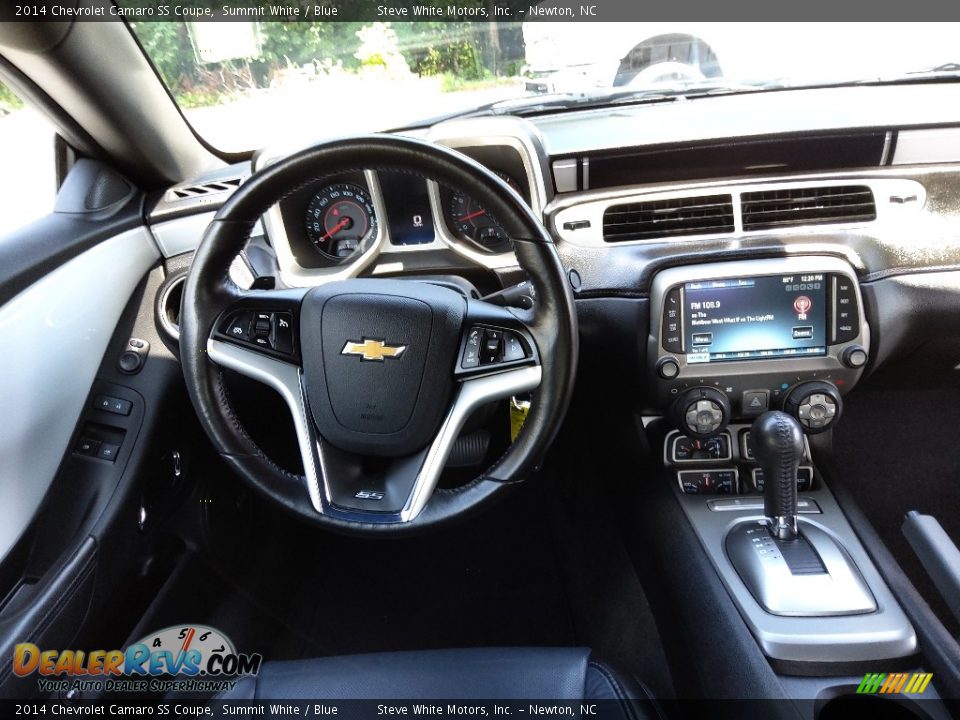 Dashboard of 2014 Chevrolet Camaro SS Coupe Photo #20