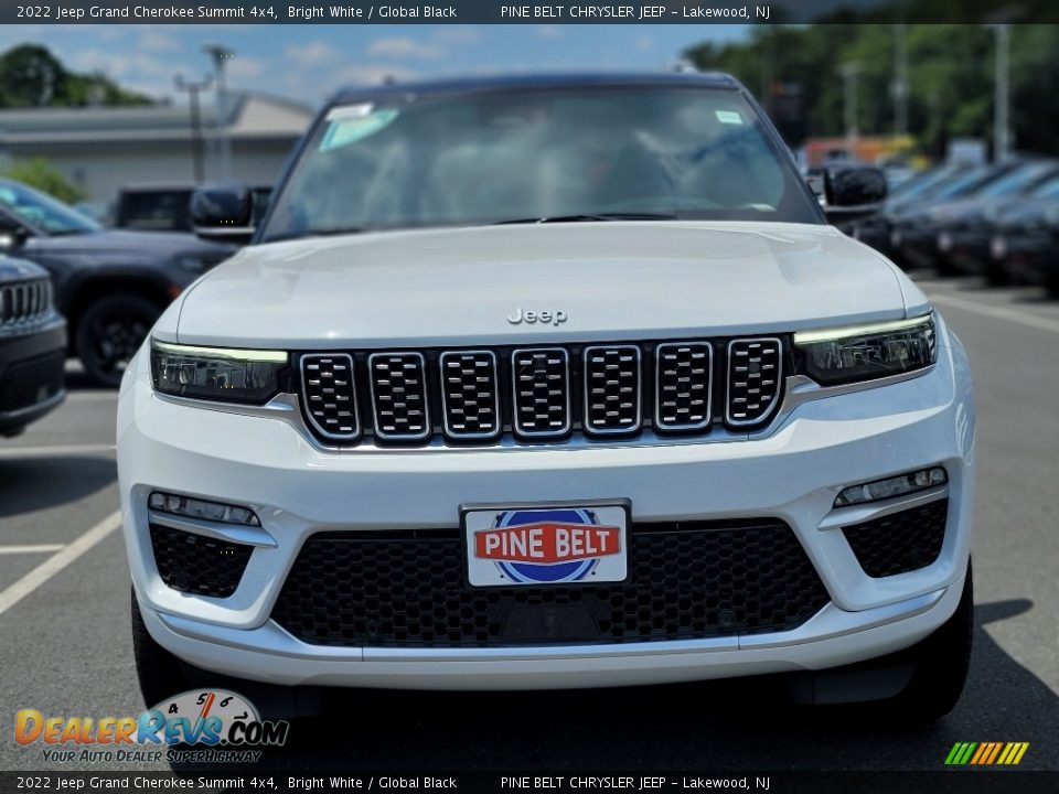 2022 Jeep Grand Cherokee Summit 4x4 Bright White / Global Black Photo #2