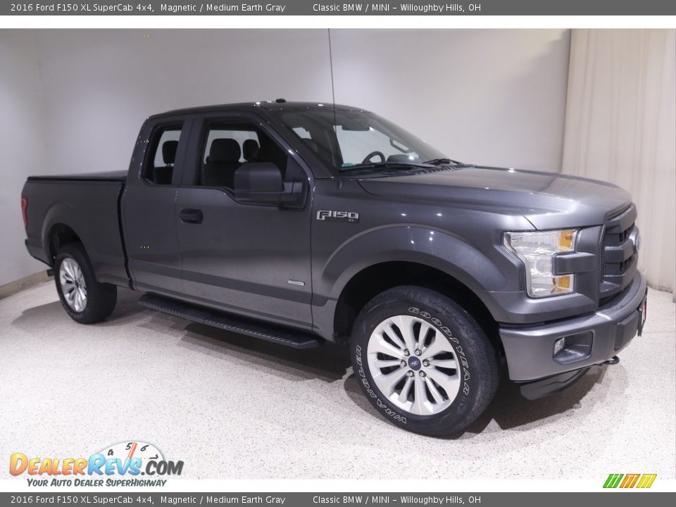 2016 Ford F150 XL SuperCab 4x4 Magnetic / Medium Earth Gray Photo #1