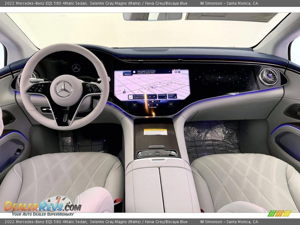 Dashboard of 2022 Mercedes-Benz EQS 580 4Matic Sedan Photo #6