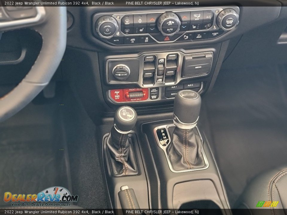 2022 Jeep Wrangler Unlimited Rubicon 392 4x4 Shifter Photo #9