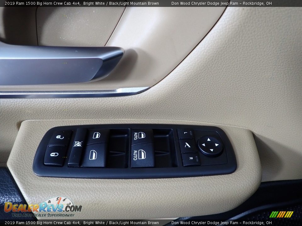 2019 Ram 1500 Big Horn Crew Cab 4x4 Bright White / Black/Light Mountain Brown Photo #11