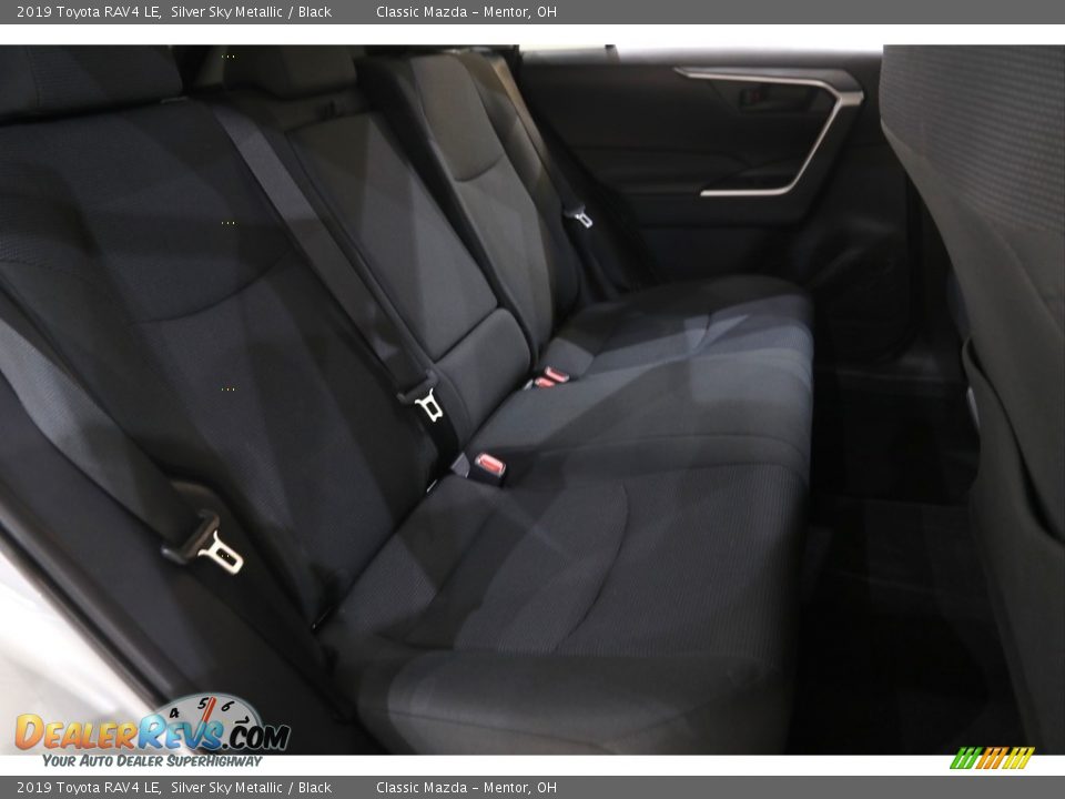 2019 Toyota RAV4 LE Silver Sky Metallic / Black Photo #15