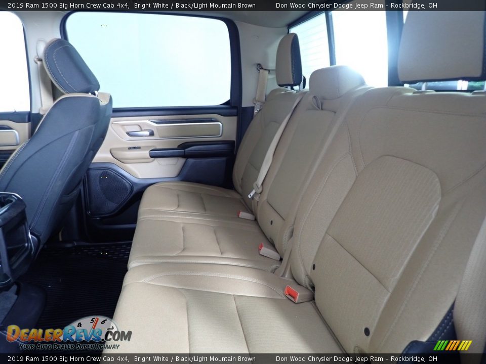2019 Ram 1500 Big Horn Crew Cab 4x4 Bright White / Black/Light Mountain Brown Photo #24