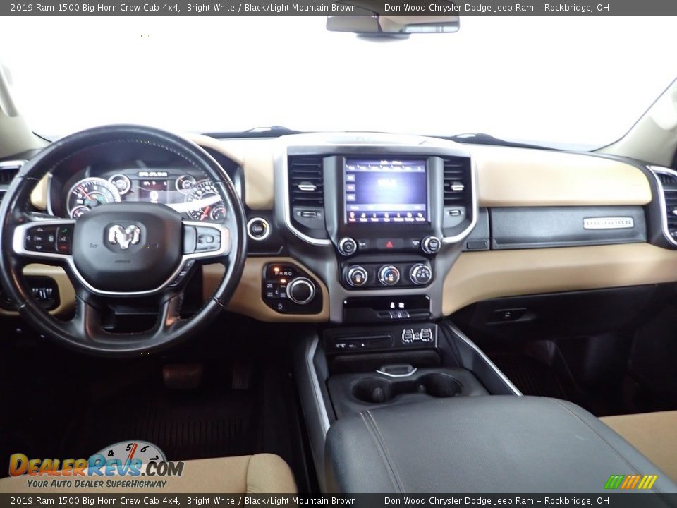 2019 Ram 1500 Big Horn Crew Cab 4x4 Bright White / Black/Light Mountain Brown Photo #25