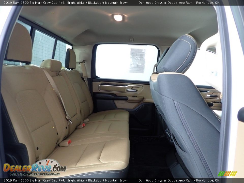 2019 Ram 1500 Big Horn Crew Cab 4x4 Bright White / Black/Light Mountain Brown Photo #30