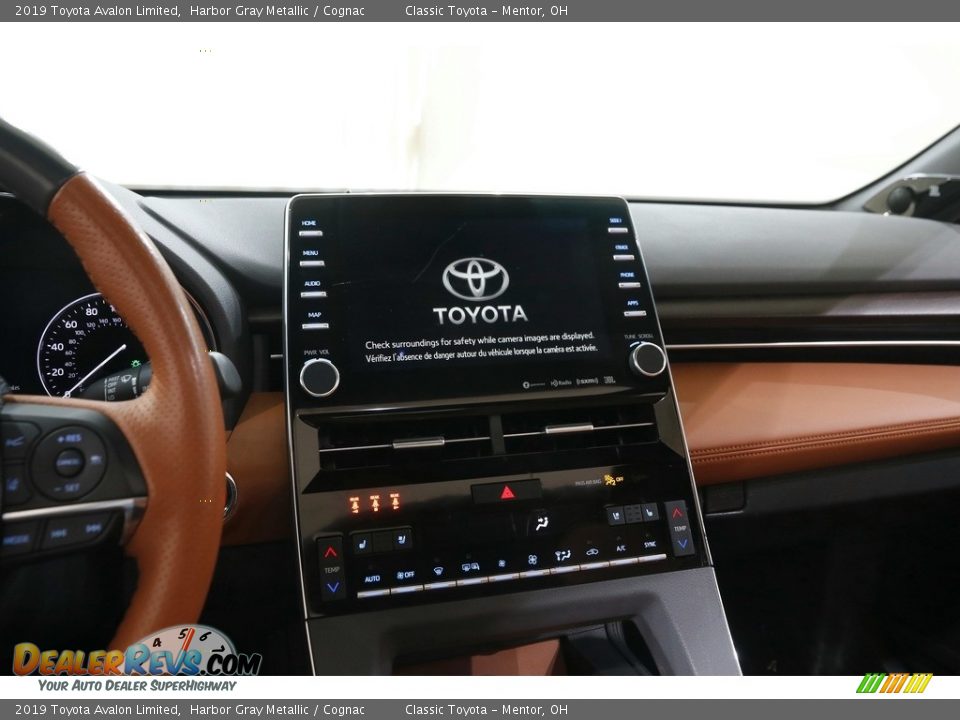 Controls of 2019 Toyota Avalon Limited Photo #9