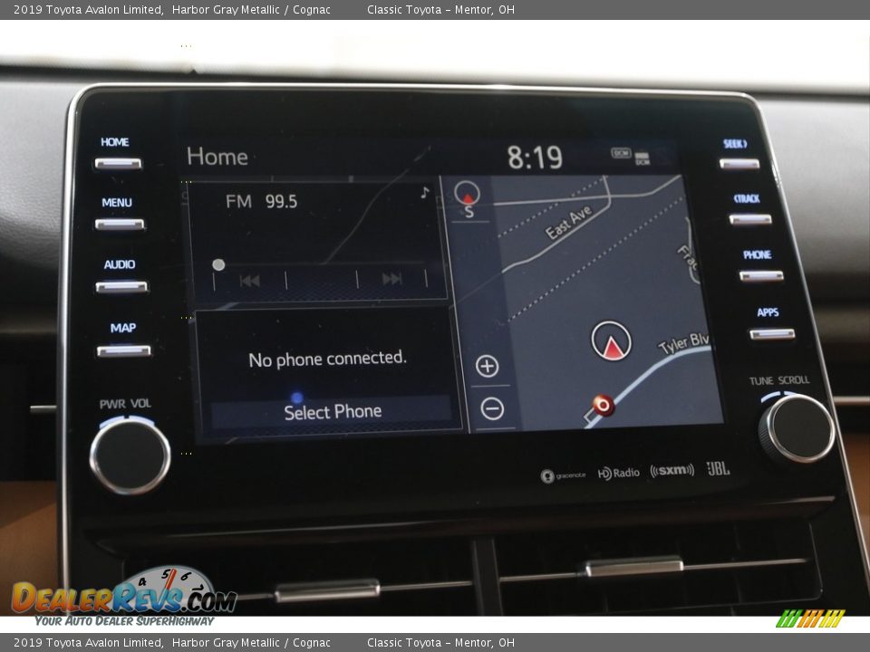 Controls of 2019 Toyota Avalon Limited Photo #10