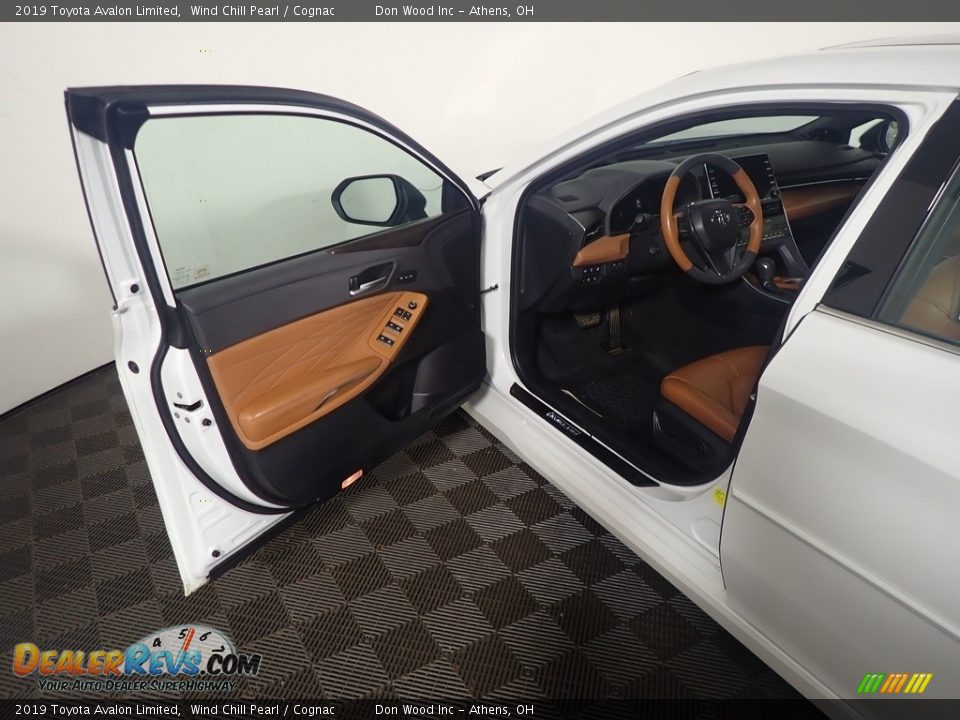 2019 Toyota Avalon Limited Wind Chill Pearl / Cognac Photo #22