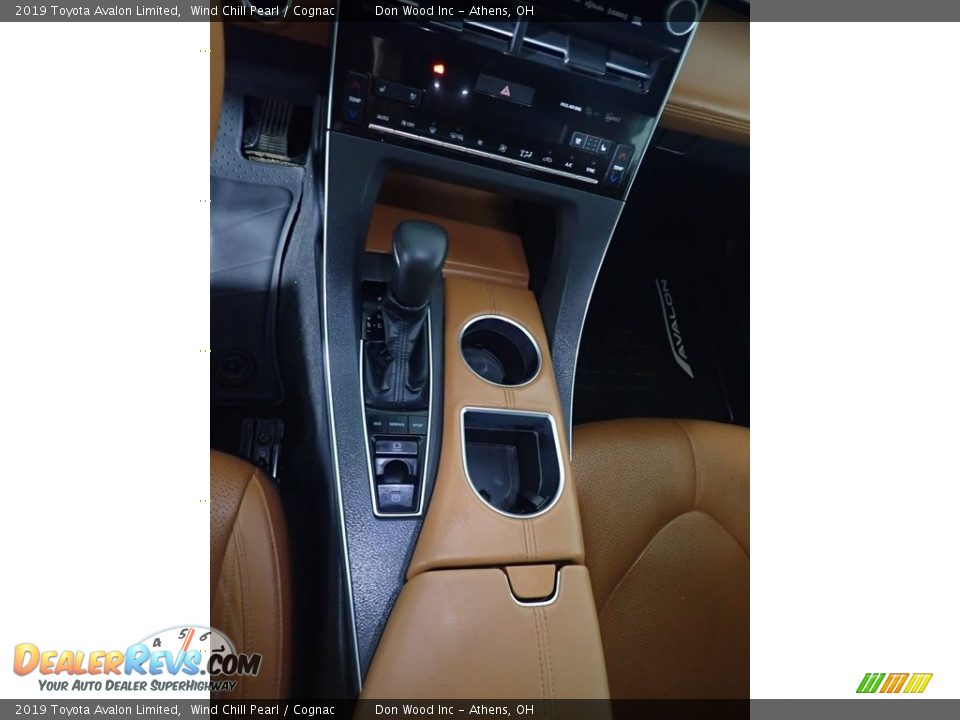 2019 Toyota Avalon Limited Shifter Photo #34