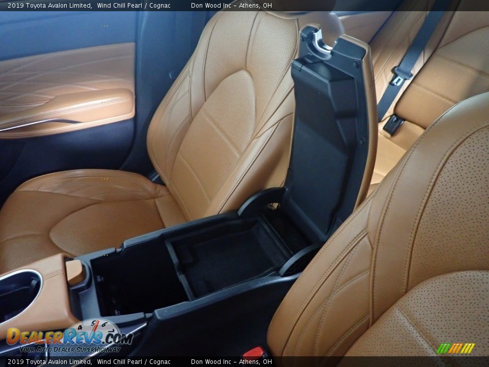 2019 Toyota Avalon Limited Wind Chill Pearl / Cognac Photo #35