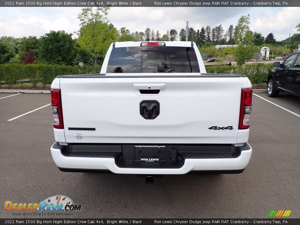 2022 Ram 1500 Big Horn Night Edition Crew Cab 4x4 Bright White / Black Photo #4