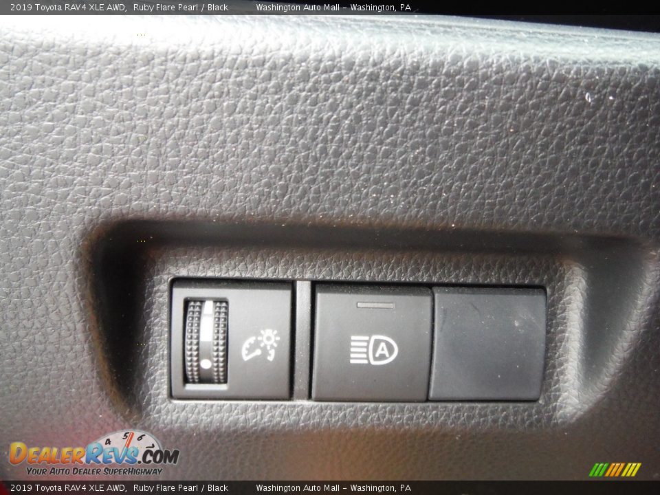 2019 Toyota RAV4 XLE AWD Ruby Flare Pearl / Black Photo #25