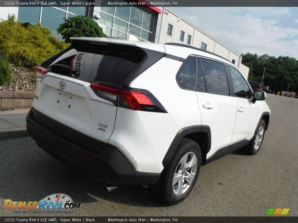 2019 Toyota RAV4 XLE AWD Super White / Black Photo #15