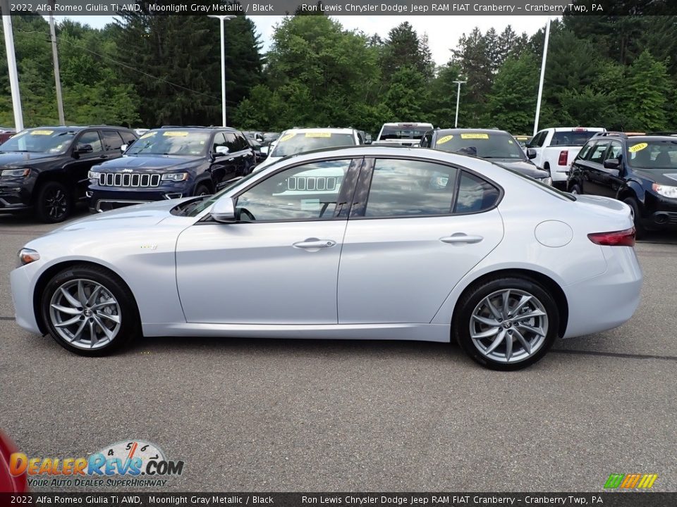 2022 Alfa Romeo Giulia Ti AWD Moonlight Gray Metallic / Black Photo #8