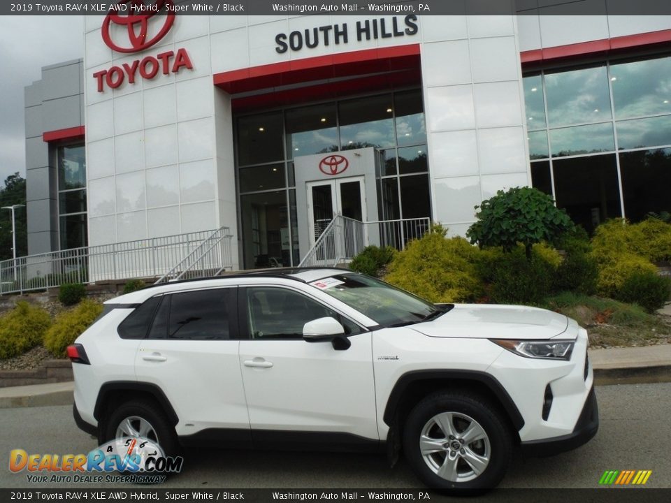 2019 Toyota RAV4 XLE AWD Hybrid Super White / Black Photo #2