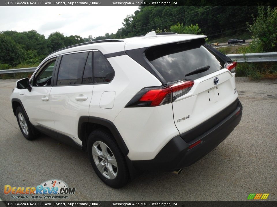 2019 Toyota RAV4 XLE AWD Hybrid Super White / Black Photo #16