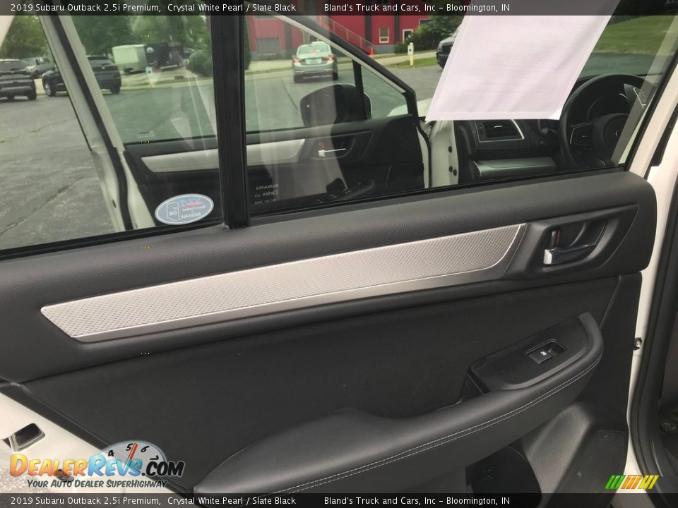 2019 Subaru Outback 2.5i Premium Crystal White Pearl / Slate Black Photo #27