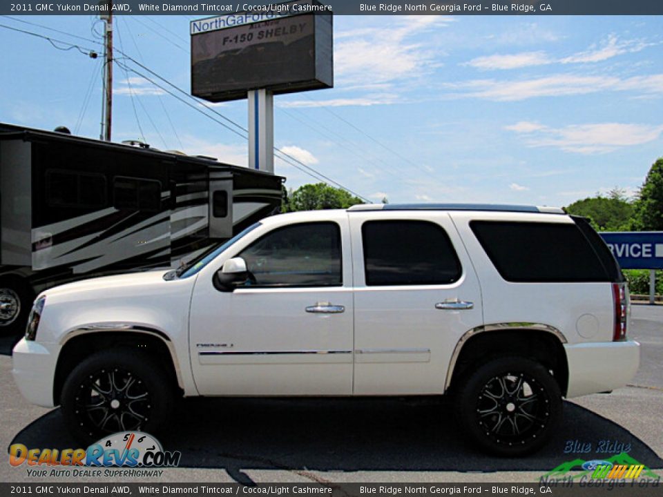 2011 GMC Yukon Denali AWD White Diamond Tintcoat / Cocoa/Light Cashmere Photo #2