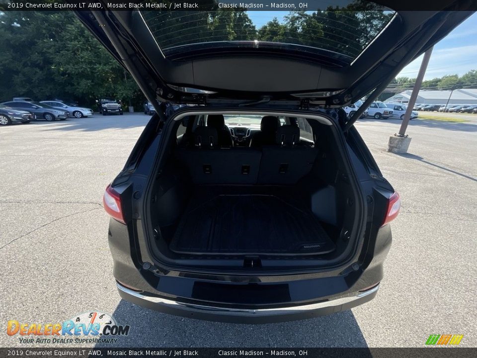 2019 Chevrolet Equinox LT AWD Mosaic Black Metallic / Jet Black Photo #17