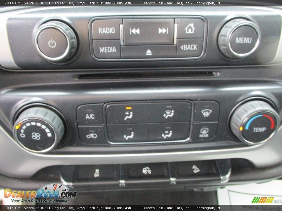 Controls of 2014 GMC Sierra 1500 SLE Regular Cab Photo #25