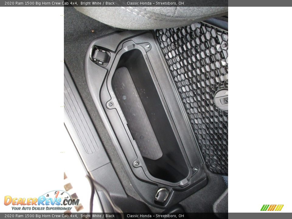 2020 Ram 1500 Big Horn Crew Cab 4x4 Bright White / Black Photo #24