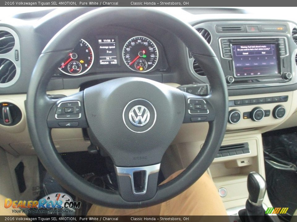 2016 Volkswagen Tiguan SEL 4MOTION Steering Wheel Photo #32