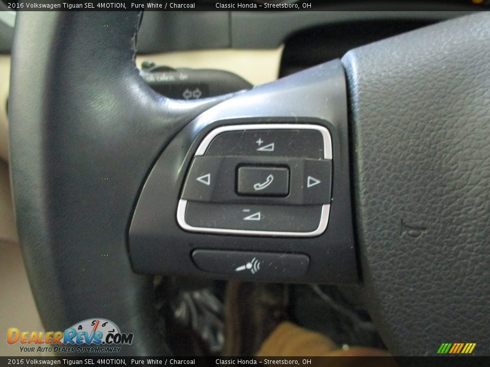 2016 Volkswagen Tiguan SEL 4MOTION Steering Wheel Photo #35