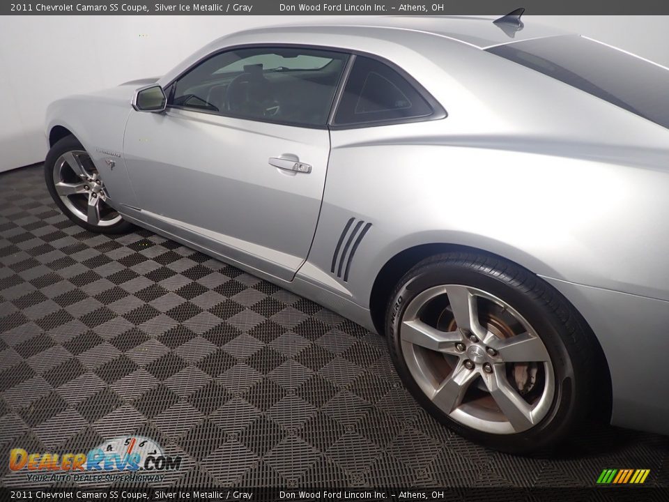2011 Chevrolet Camaro SS Coupe Silver Ice Metallic / Gray Photo #17