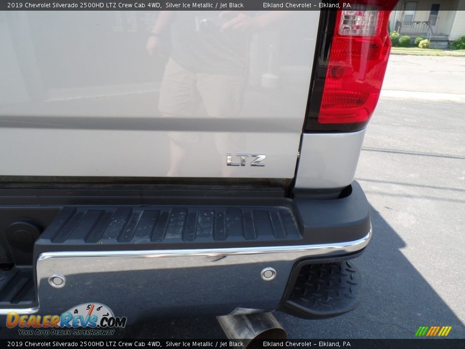 2019 Chevrolet Silverado 2500HD LTZ Crew Cab 4WD Silver Ice Metallic / Jet Black Photo #14