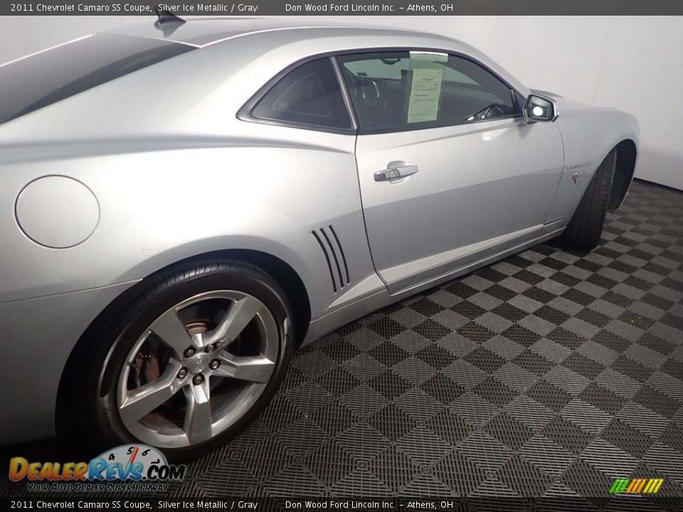 2011 Chevrolet Camaro SS Coupe Silver Ice Metallic / Gray Photo #18
