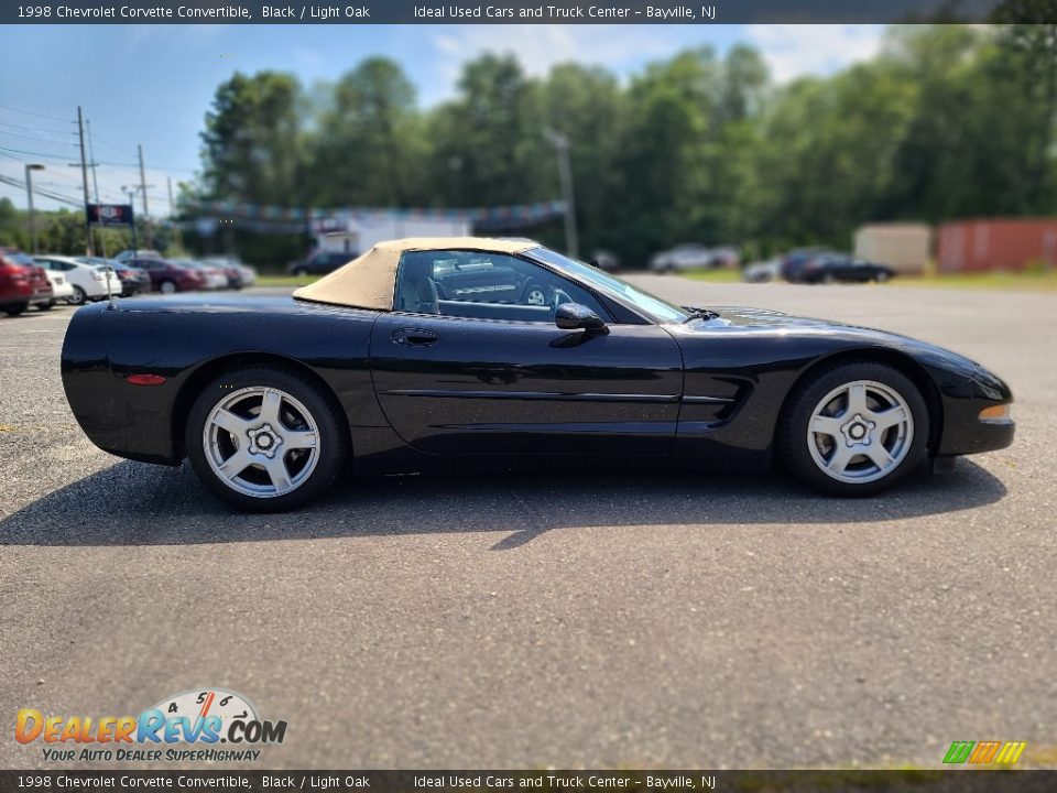 1998 Chevrolet Corvette Convertible Black / Light Oak Photo #6