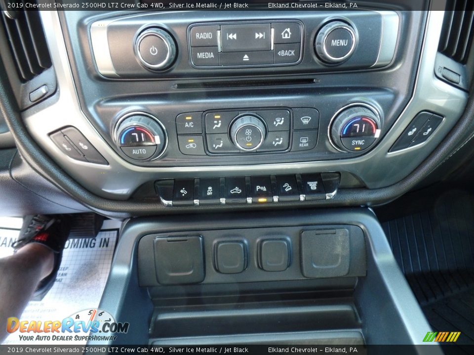 2019 Chevrolet Silverado 2500HD LTZ Crew Cab 4WD Silver Ice Metallic / Jet Black Photo #33