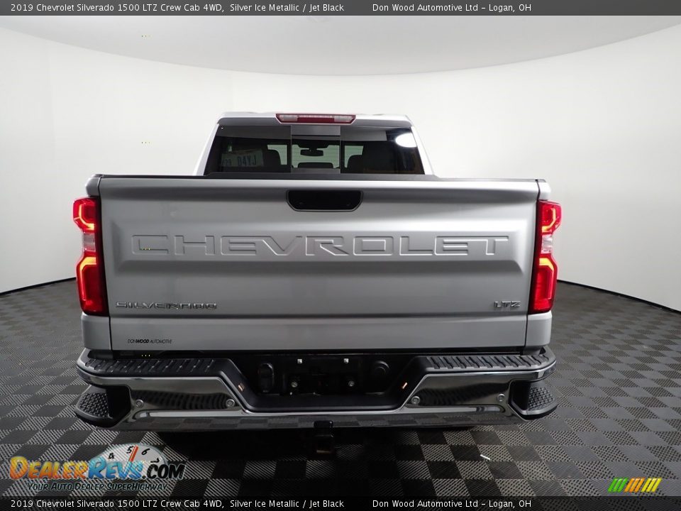 2019 Chevrolet Silverado 1500 LTZ Crew Cab 4WD Silver Ice Metallic / Jet Black Photo #9