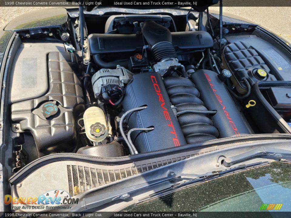 1998 Chevrolet Corvette Convertible Black / Light Oak Photo #23