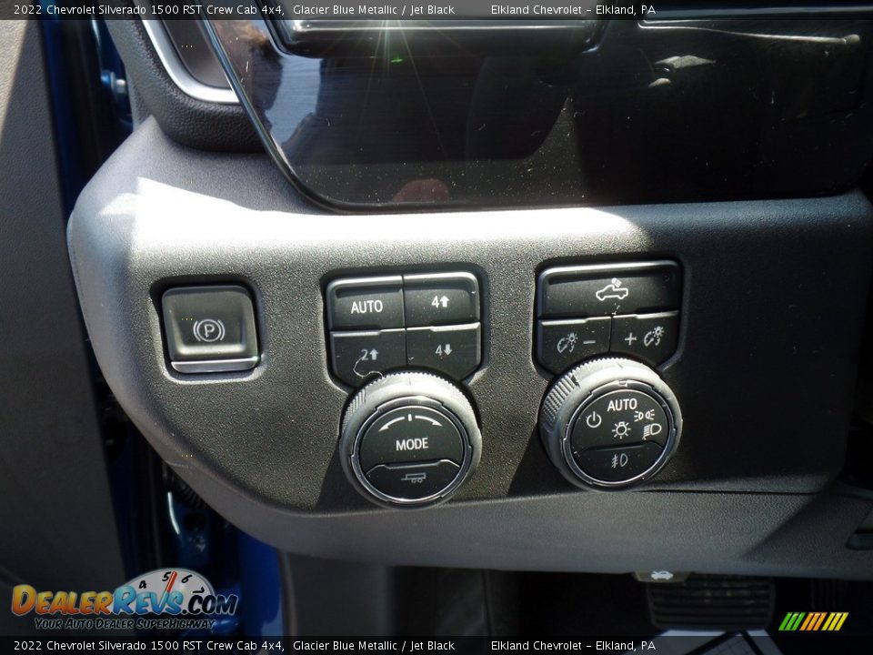 2022 Chevrolet Silverado 1500 RST Crew Cab 4x4 Glacier Blue Metallic / Jet Black Photo #25